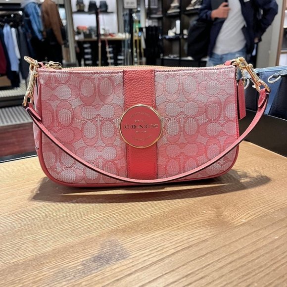 coach c8306